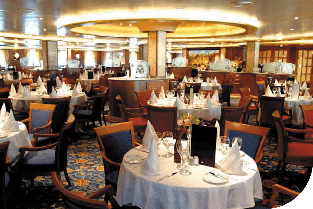 インターナショナル・ダイニング